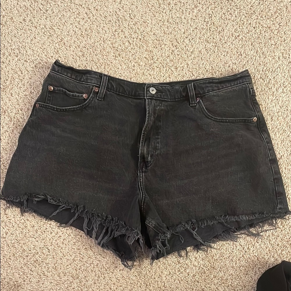 Curve love 90s relaxed cut off short